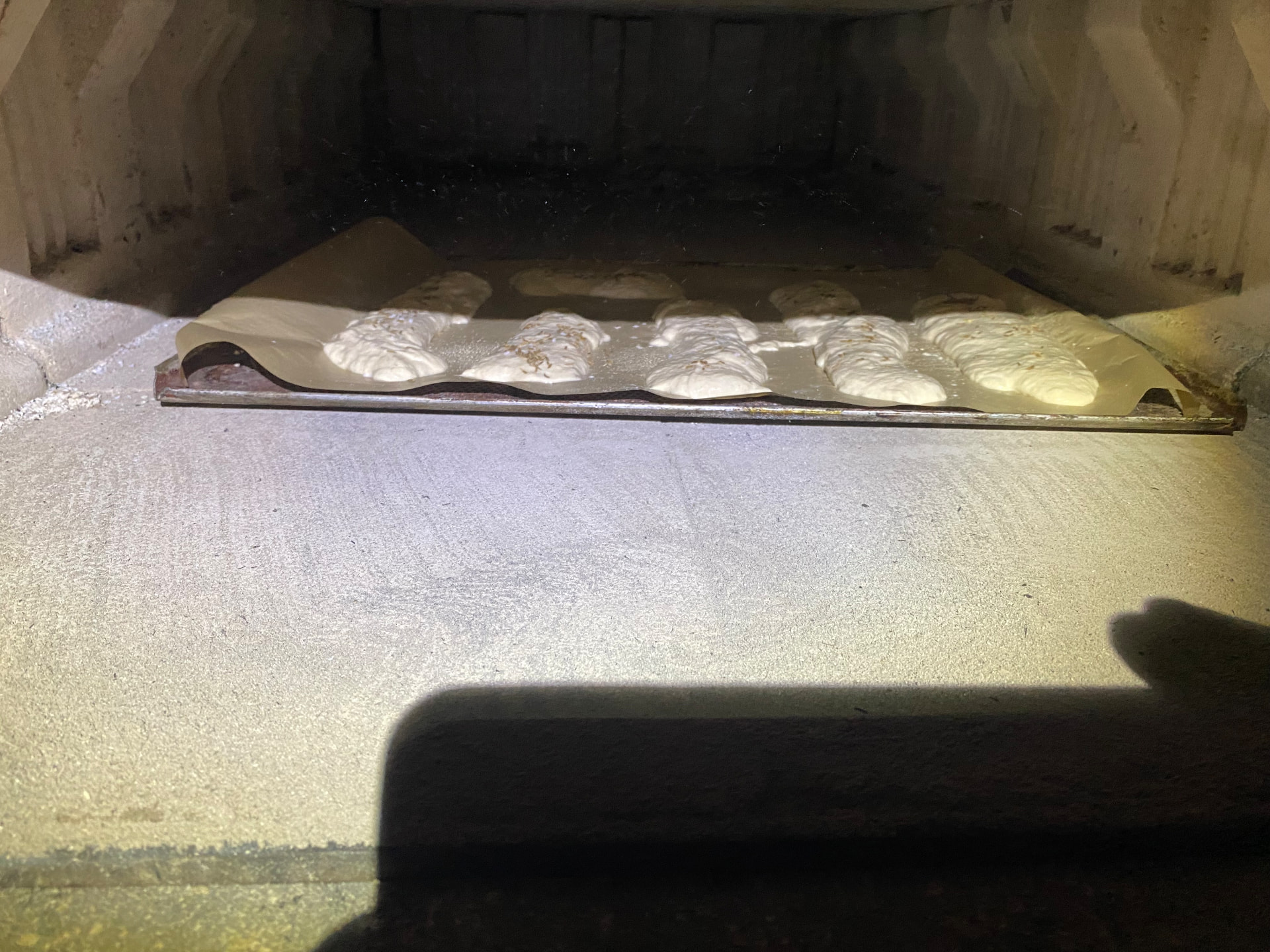 Seelenteiglinge im Holzbackofen
